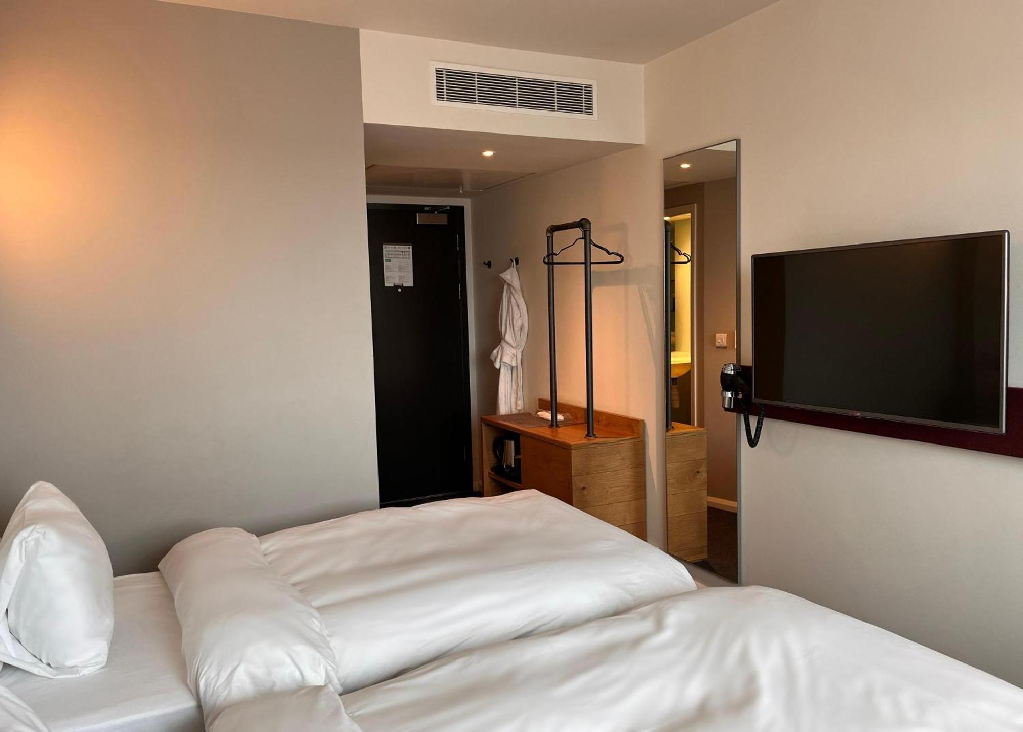 Hotel B&B Hotel Derby 3*